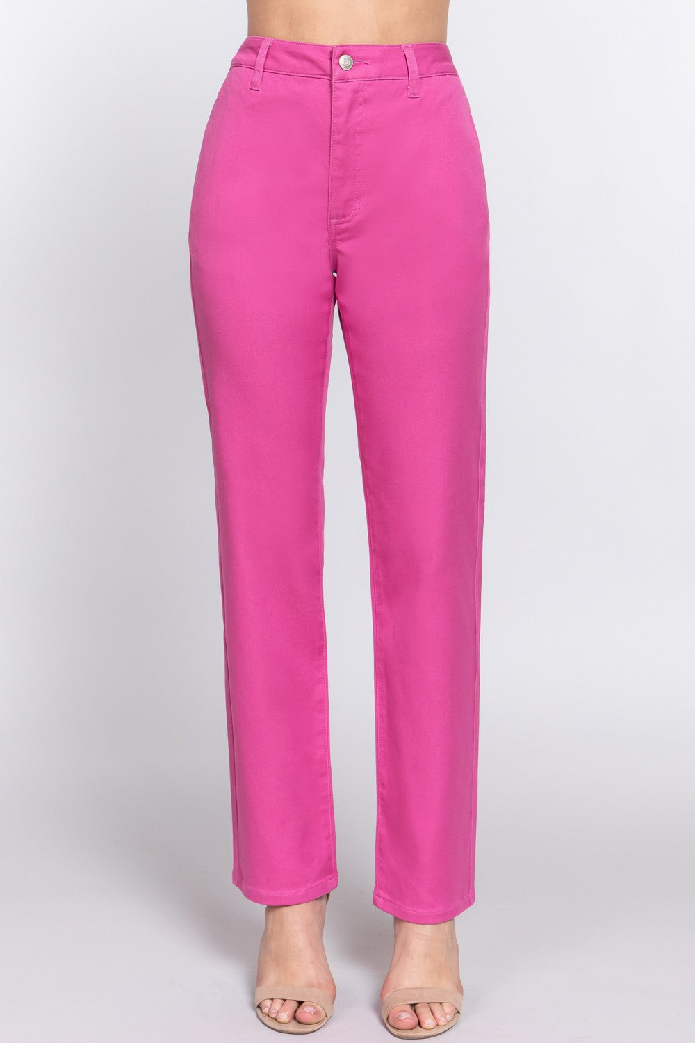 The Emily Straight Twill Pants are a versatile and stylish addition to your wardrobe. With their high-waisted design, these pants create a flattering and elongating silhouette. The straight leg cut offers a classic and timeless look that can be dressed up or down for any occasion. 