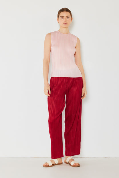 Add sophistication to your wardrobe with our pleated elastic waist straight pants! They feature a flattering straight-leg design, comfortable elastic waist, and versatile style for any occasion.