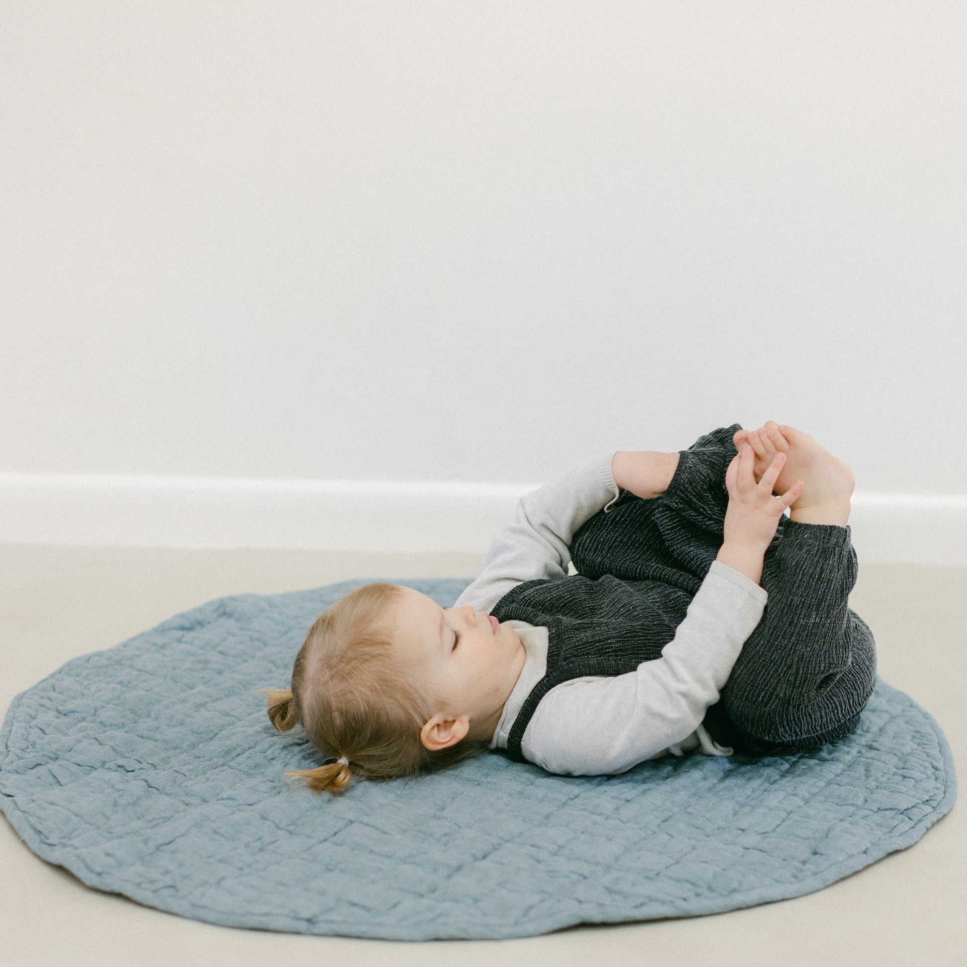 Hand-woven with love, our quilted linen play mats are made from the very softest natural fibers and dyed in delicate, neutral hues. Thick cotton filling and our signature stone washed linen make this mat cozy, portable and easy to wash. We use premium Belgian flax dyed in small batches by skilled artisans. Slight color variations may occur between batches that add to the unique hand-crafted beauty of each item. 