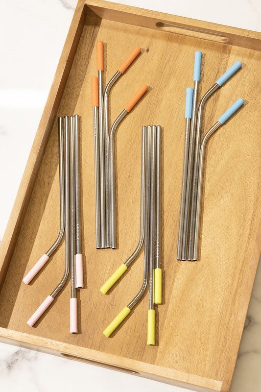 The Reusable Metal Straws Set offers an eco-friendly solution for reducing plastic waste. These straws are built to last, made from high-quality stainless steel with different color silicone tips for easy identification. They are dishwasher safe and effortless to clean, making them a convenient and sustainable alternative to single-use plastic straws. Enjoy your favorite beverages while also making a positive impact on the environment!  * Each set includes 16 straws with silicone tips and 4 brushes.